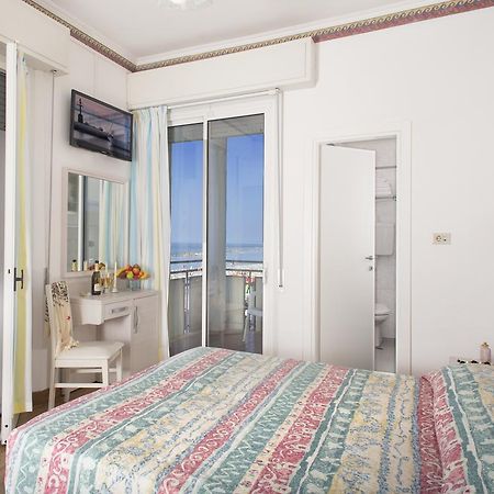 Hotel Titanus Bellaria-Igea Marina Ngoại thất bức ảnh
