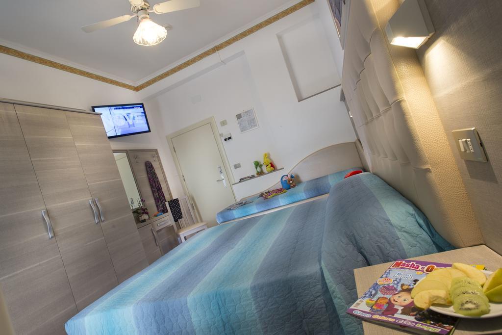 Hotel Titanus Bellaria-Igea Marina Ngoại thất bức ảnh