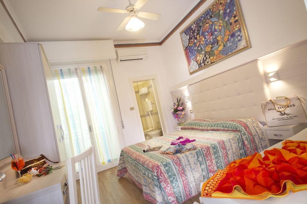 Hotel Titanus Bellaria-Igea Marina Ngoại thất bức ảnh