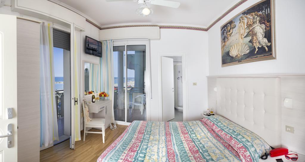 Hotel Titanus Bellaria-Igea Marina Ngoại thất bức ảnh