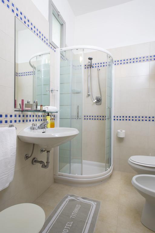 Hotel Titanus Bellaria-Igea Marina Ngoại thất bức ảnh